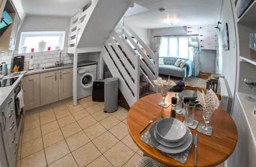 Cheddar House | Apple Blossom Cottage - Uk46648