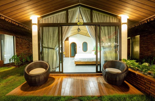 Hoa Long Hotel | Apple House & Coffee