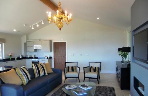 Stoke by Nayland Apartment | Apple Tree Lodges