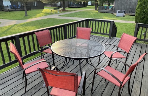 Apple Valley Condo | Apple Valley Lake, Pool and Beaches! Guest Passes available for a fee!