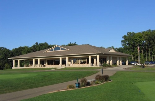 Apple Valley Condo | Apple Valley Lake, Pool and Beaches! Guest passes available for a small fee!