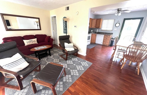 Jamestown Condo | 🍎APPLE VALLEY RESORT🛟Lake Cumberland Condo closest to Wolf Creek Dam & Park!⚓️