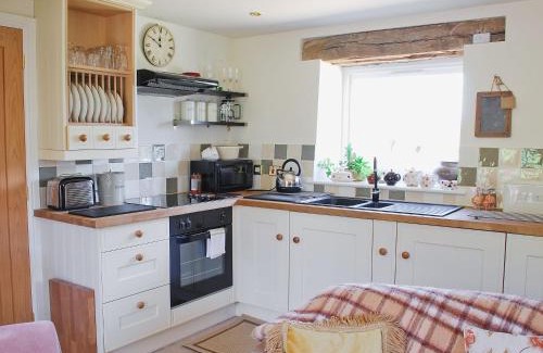 Honley House | Appleshine Cottage