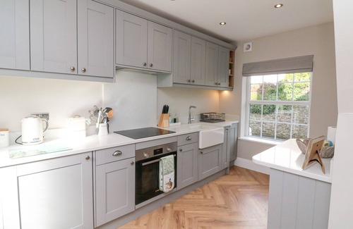 Westward Ho Cottage | APPLESTOW, pet friendly, luxury holiday cottage in Northam