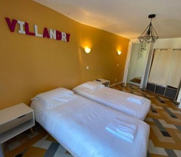 Villandry Apartment | Appt 5 personnes - 2 Chambres, terrasse et jardin