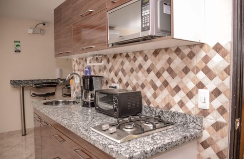 Astorga Apartment | APT 201 Two Bedroom AC Hot Tub, Balcony, Full kitchen Parque Poblado Big Bedroom