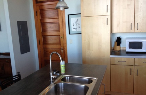 Zumbrota Apartment | Apt #3 - Beautiful One Bedroom Suite In Downtown Zumbrota Mn.