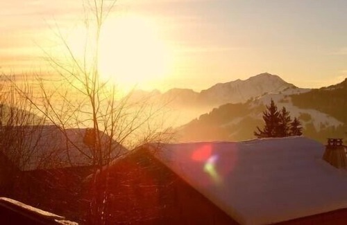 Cohennoz Apartment | Apt. 4 people comfort at Cernix 200 m from the slopes with a view of Mt Charvin