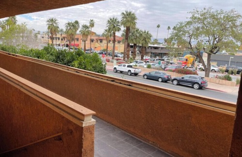 Historic Tennis Club Apartment | Apt H- upstairs furnished 2bed/2bath in DT Palm Springs with mountain view