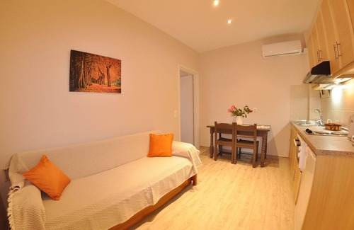Agios Gordios Apartment | Apt No 7 - 1 Bedroom Apartment 1st Fl in Dinas Paradise Corfu Apartments