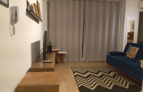 Vila Madalena Apartment | Apt with balcony 750m from Batman Alley PDM0208