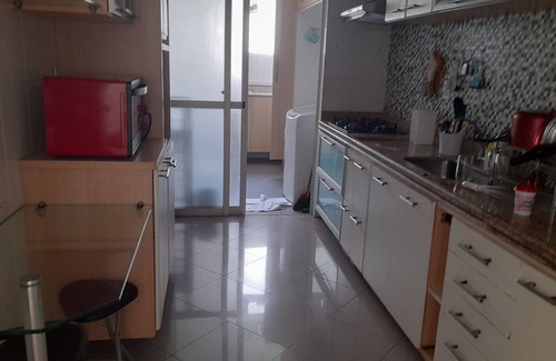 Braga Apartment | Apto. Amplo, à 200 mts da Bela Praia do Forte e 2 Vagas de Garagem