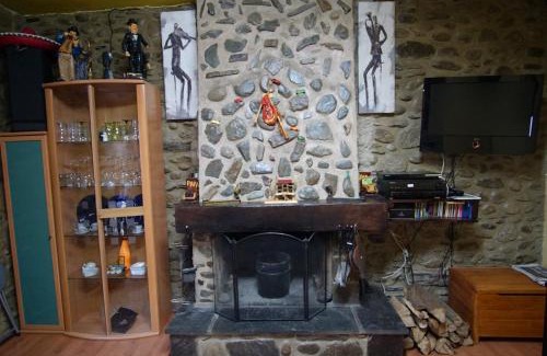 Bourg-Madame Apartment | Apto cerca de Puigcerda con chimenea