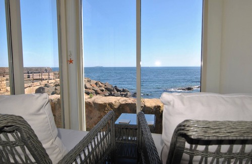 Cellardyke Cottage | Aqua Vista- seafront cottage, Cellardyke