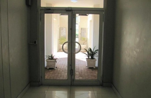 Pollok Beach Apartment | AquaBliss Beachfront Apartment - Fully Equipped - Spectacular Sea View