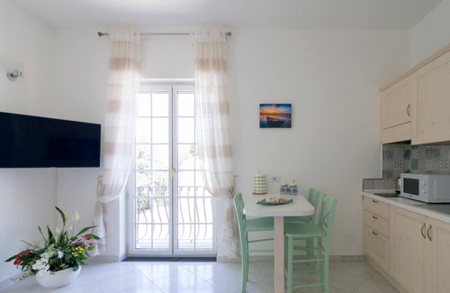 Marina Grande Apartment | Aquamarine Relaxing Capri Suites JSuite Smeralda