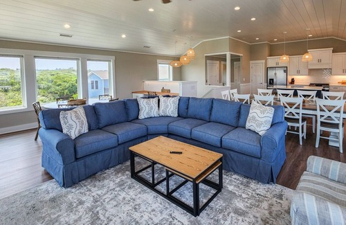 Southern Shores House | Aquarius - beautiful 6 bed room home w/Private Pool & Pickleball court!