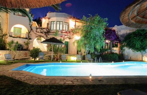 Agia Pelagia Apartment | Aquarius Exclusive Hotel - Breakfast and Meal Included