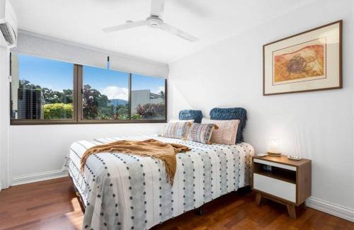 Cairns Central Business District Apartment | Aquarius waterfront apartment