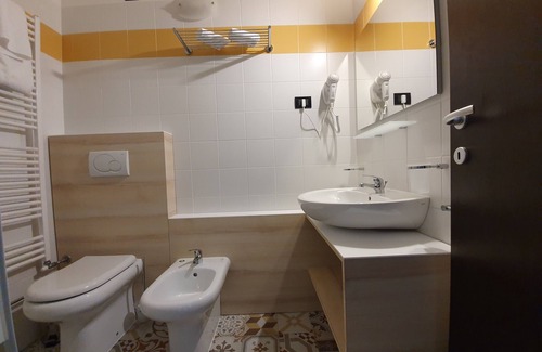 Mercallo Hotel | Aquasole