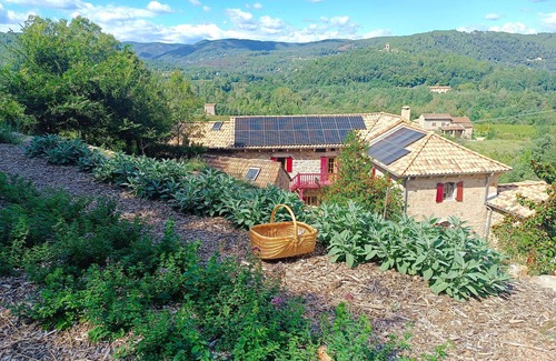 Gravieres Cottage | Aquaterrasilva: Gîte Tilleul on the Chassezac
