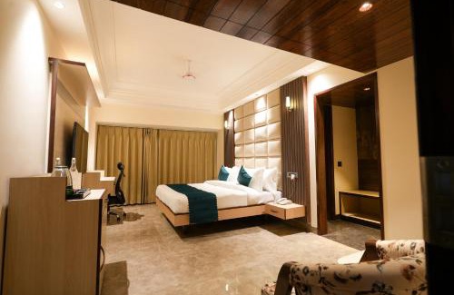 Manimajra Hotel | AR Plaza