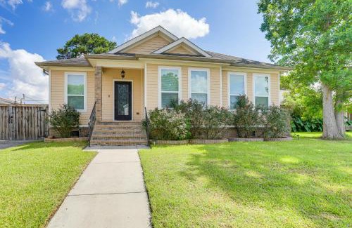 Arabi House | Arabi Home with Deck 7 Mi to Downtown New Orleans!