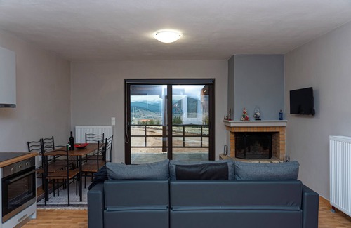 Arachova Villa | Arachova Sky Chalet. Near Parnassos ski center