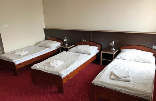 Komarom Bed & Breakfast | Aranytál Panzió
