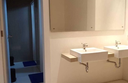 Makassar Hostel | Arawa Traveller's Inn Makassar - Hostel
