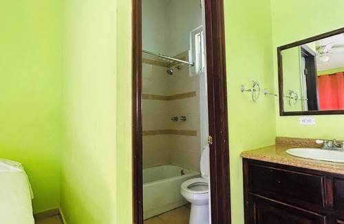 Leogane Hotel | Arawak Hotel