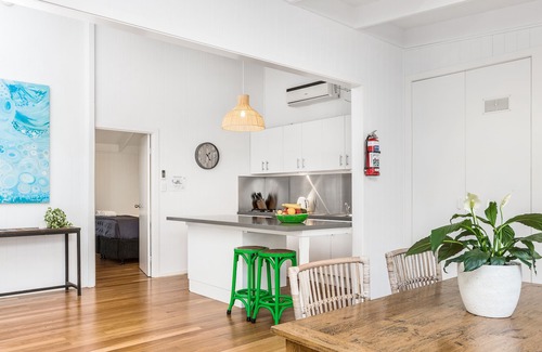 Suffolk Park House | Arbour Beach Cottage @ Tallow Beach House