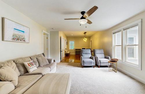 Arcadia House | Arcadia Beach Cottage