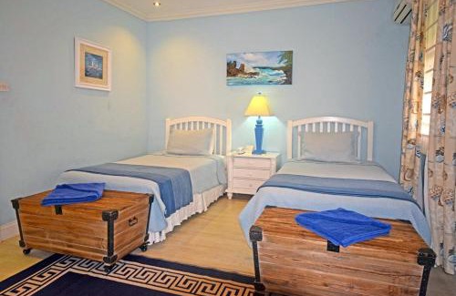 Worthing House | Arcadia Blue Sky Luxury