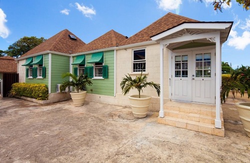 Worthing House | Arcadia by Blue Sky Luxury