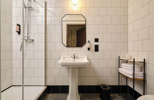 Psie Pole Hotel | ARCHE KLASZTOR WROCŁAW