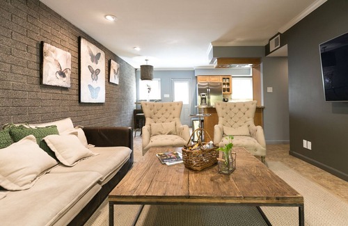 Southwest Village Condo | Architect Designed Condo in Old-town Scottsdale / * Valley Ho Neighbour *