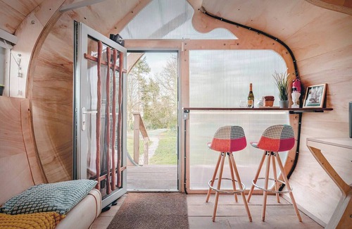 Market Drayton Cabin | Architects Cabin OMG! Airbnb Winner | Year Round