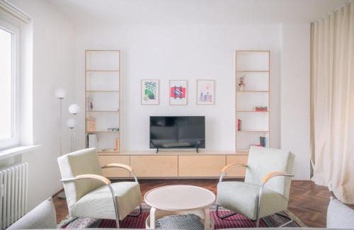 Nove Mesto Apartment | Architects cozy getaway