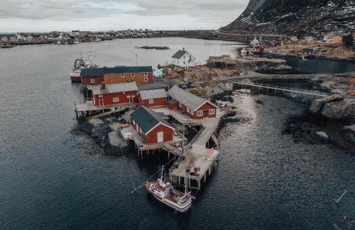 Moskenes House | Arctic Fishermans Lodge- SAUNA included