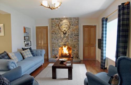 Oban House | Ardbhan Croft
