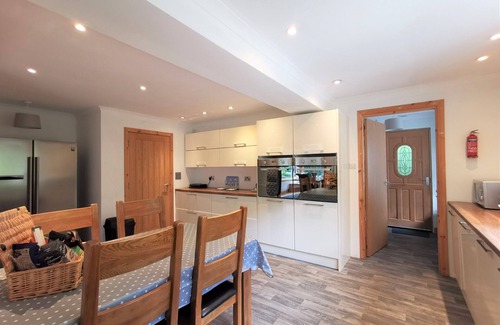 Cairndow House | Ardfyne - 4 bathroom lodge style home on Loch Fyne