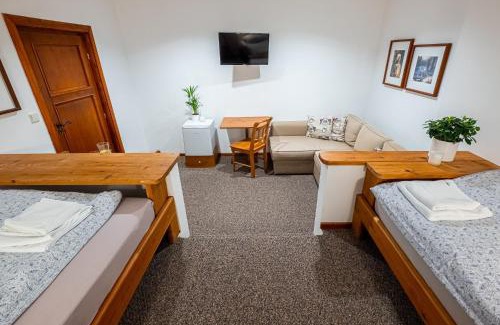 Lukavice Bed & Breakfast | Areál Malý Texas (Little Texas)