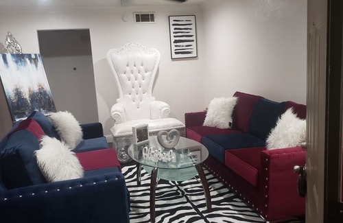 Northeast Dallas Condo | Are you All about Location & Luxury?!?!