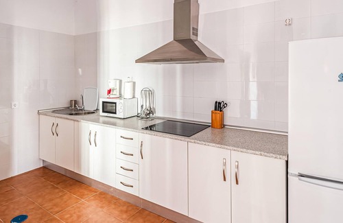 Valencia de Alcantara Apartment | Are you dreaming of a comfortable vacation with a view of the mountains?