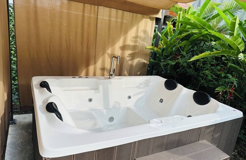 Barrio Dora House | Arenal Home Deluxe – Naturaleza y Comodidad Cerca de La Fortuna