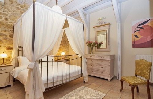 Archanes Hotel | Arhontiko Arhanes Suites