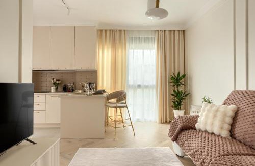 Jibert Apartment | ARI Luxury Apartment with Balcony