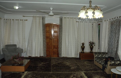 Srinagar House | Aristocrat Homestay
