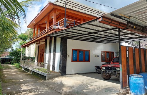 Srimulyo House | ARJUNA HOMESTAY